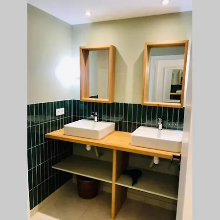 Апартаменты Rose Des Sables- Appartement Familial - Terrasse - Parking- 1Ere Ligne Mer Carnon Могио